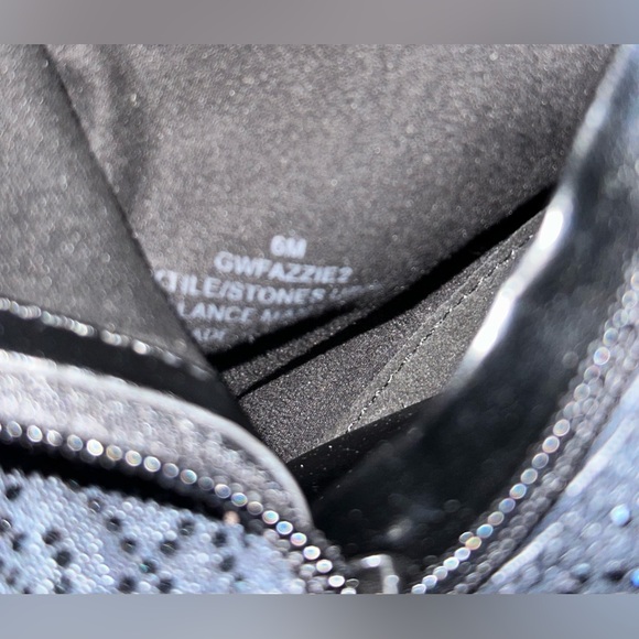 Guess Women's Fazzie Ankle Boot - Size 6 - New In Box - 4” Heel - Picture 7 of 10